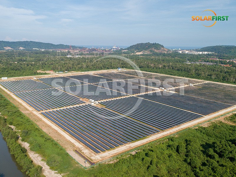 Projeto de usina de energia terrestre de 23 MWp na Malásia