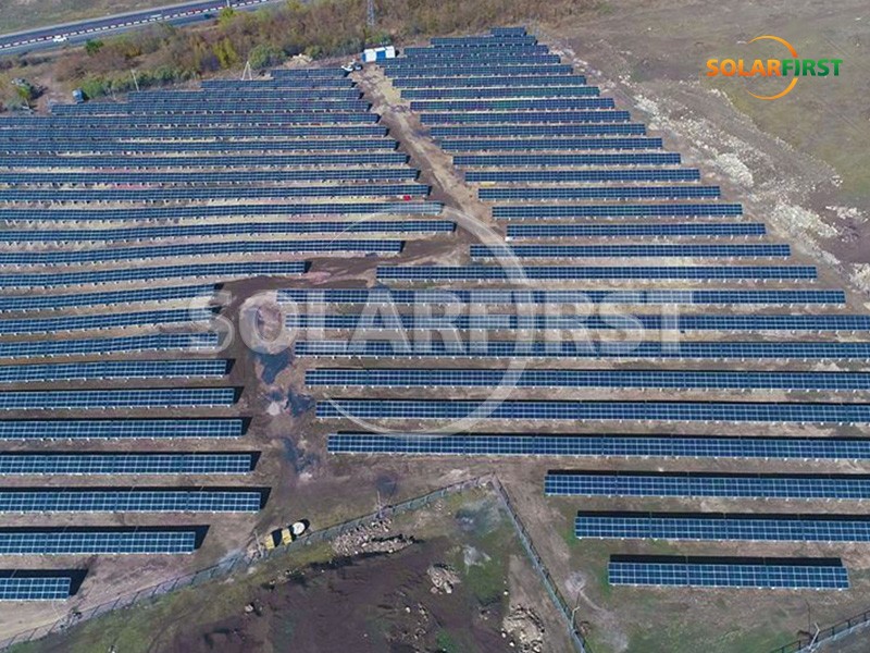 Montagem no solo de 2 MW na Armênia