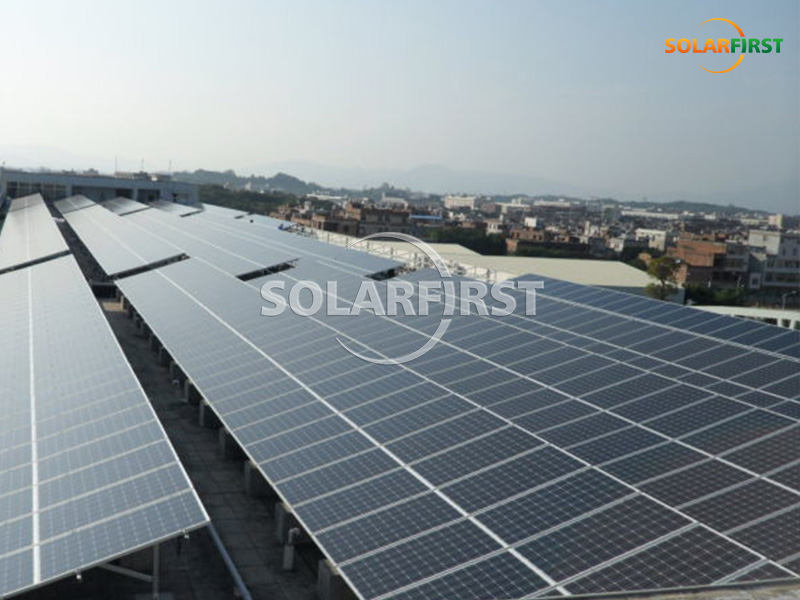 Suporte de alumínio para telhado de 60 kWp na China