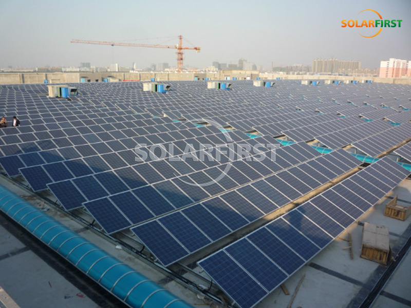 Montagem fixa no telhado de 2,8 MW na China