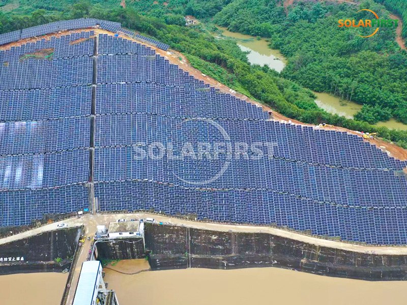 Montagem em declive flexível de 3 MWp em Guangxi