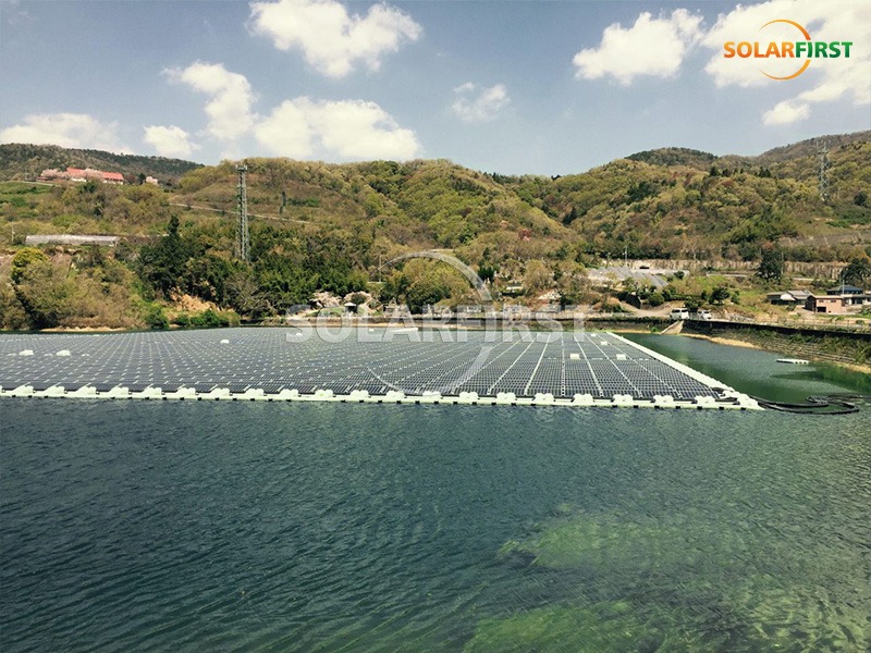 Fotovoltaica flutuante de 5 MWp no Japão
