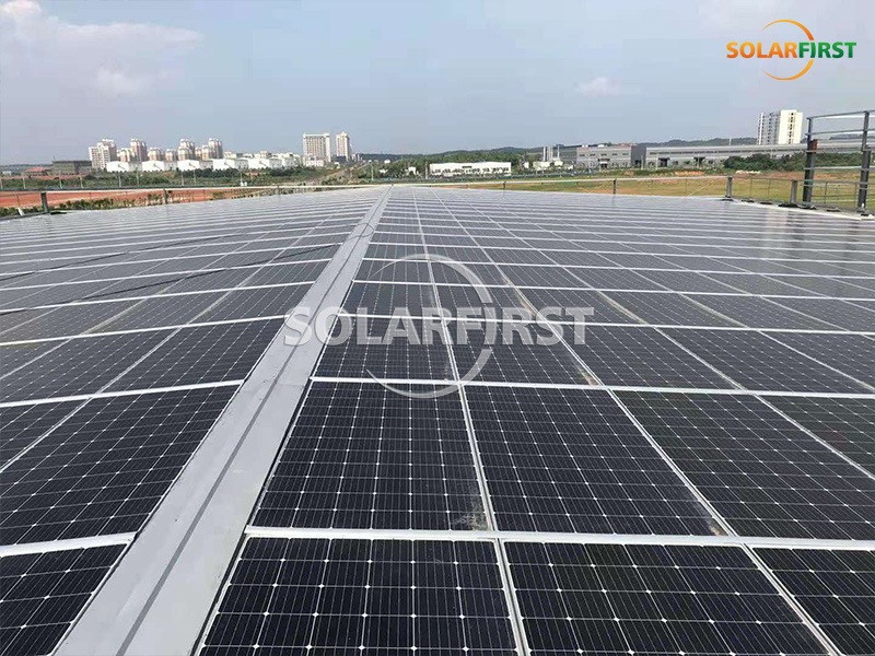 Montagem de telhado BIPV de 5,6 MWp em Zhanjiang