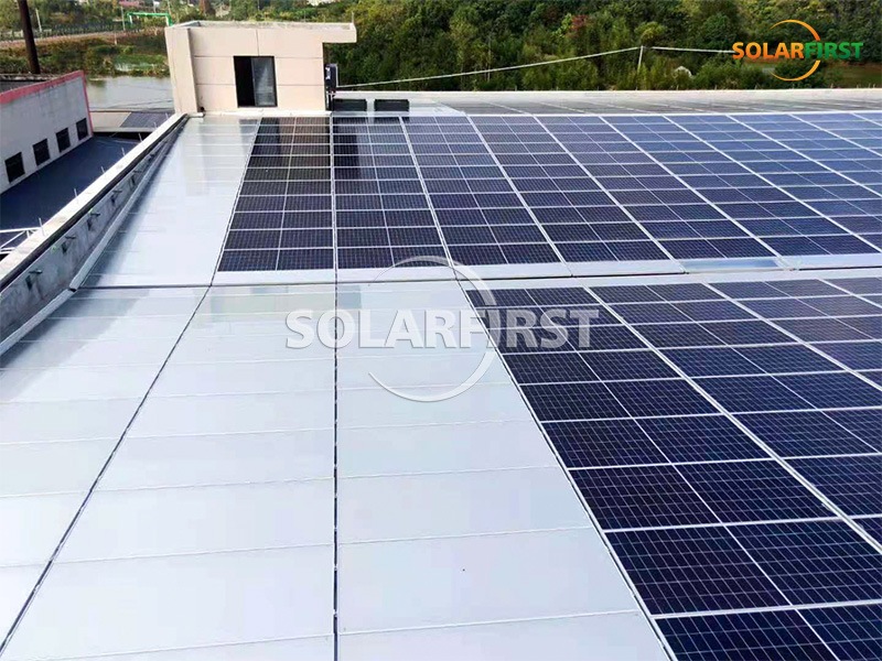 Montagem em telhado BIPV de 2,2 MWp em Wenzhou, Zhejiang