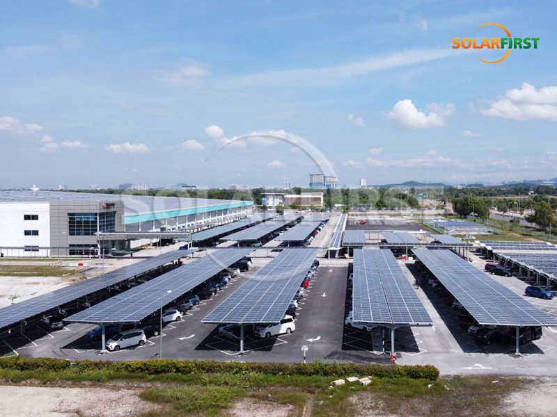 Solução de garagem BIPV cantilever de 1,6 MWp na Malásia