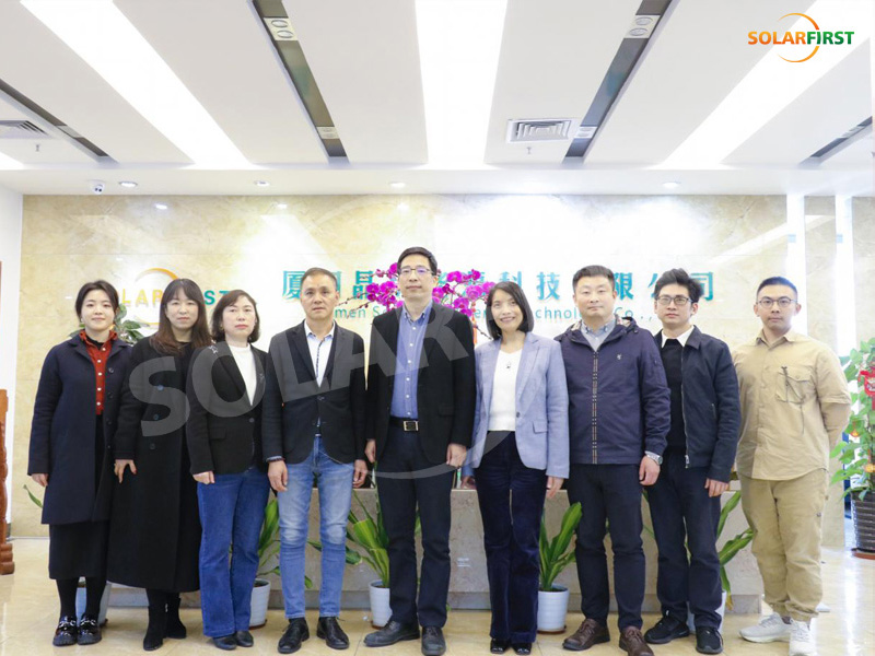 Parceria estratégica firmada: Xiamen Haihua Power e Solar First Group assinam acordo de cooperação